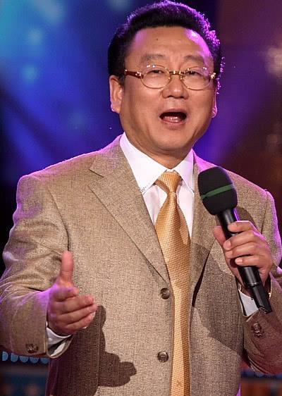 网友见面爆料蒋大为视频,网友见面爆料背后的真相揭秘 第2张 网友见面爆料蒋大为视频,网友见面爆料背后的真相揭秘 第2张